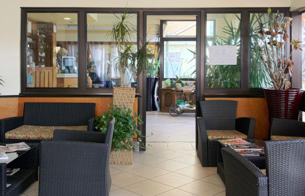 Hotel Ping Pong Lido di Ostia Exterior foto