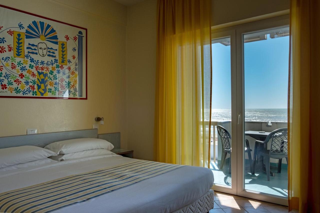 Hotel Ping Pong Lido di Ostia Exterior foto