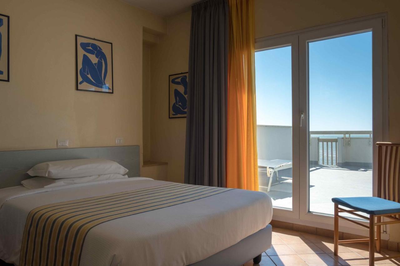 Hotel Ping Pong Lido di Ostia Exterior foto